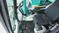 Kobelco SK300LC-10, Gravemaskine