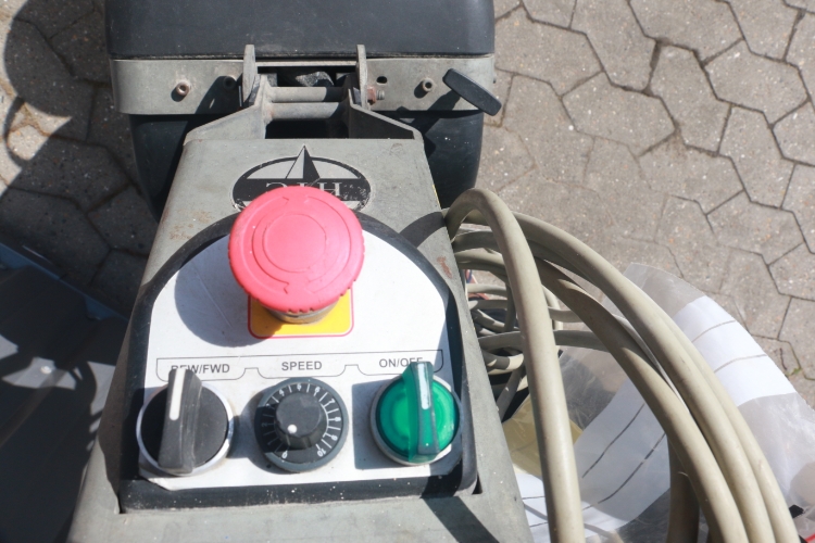 HTC 420, Brugt slibemaskine