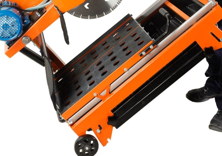 Gölz BS400, 400V, Skærebord