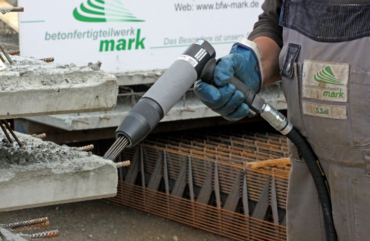 AC P2540 PRO, Nålehammer