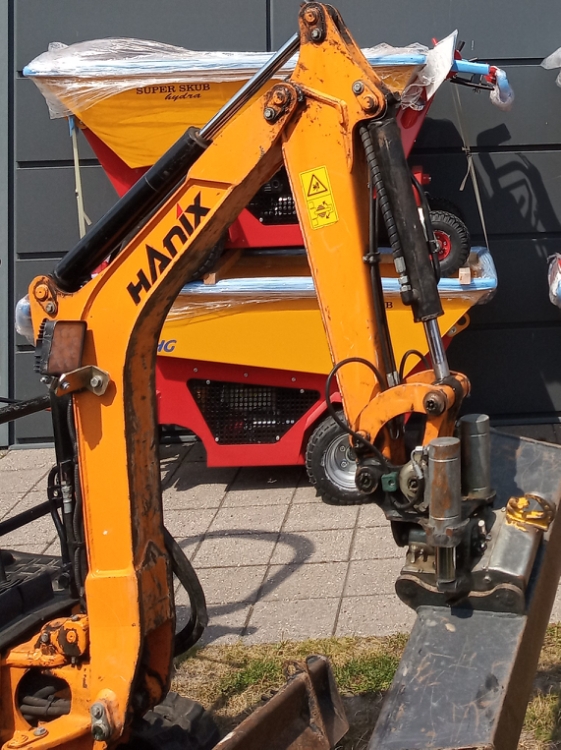 Hanix H09D, Brugt minigraver