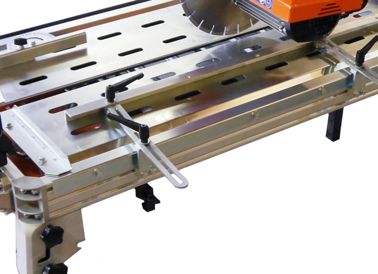 Gölz TS250A, Fliseskæremaskine