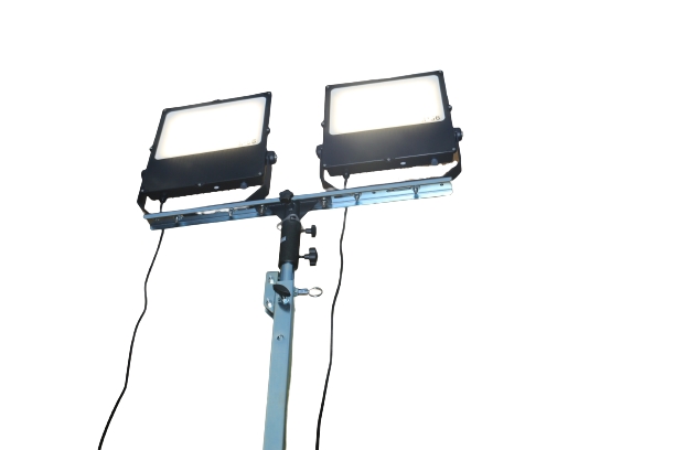 Treben Lightmaxx inkl. 2 x 200W Dolphin LED Projektør