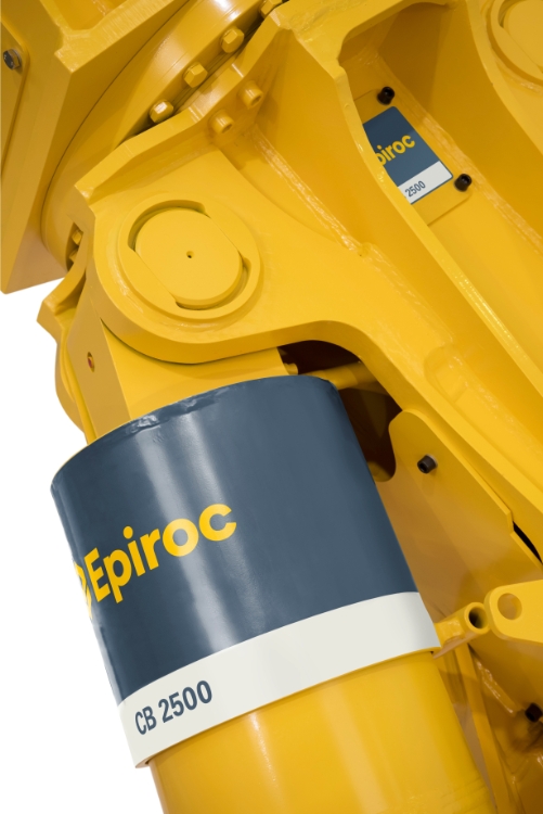 Epiroc CB2500, Betonknuser m/360° rotation
